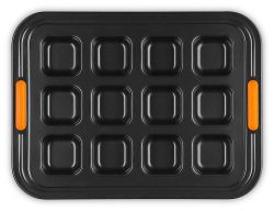 Le Creuset Brownieform 12er Backform mit Antihaftbeschichtung