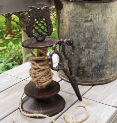 Garnspender Eule mit Schere Nostalgie Gusseisen Antik-Stil Braun