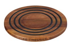 Le Creuset Magnetischer Untersetzer aus Akazienholz 20cm