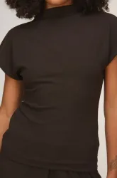 Hunkemöller Top mit kurzarm und Ripp?Mockneck Braun