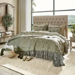 Bett Benton