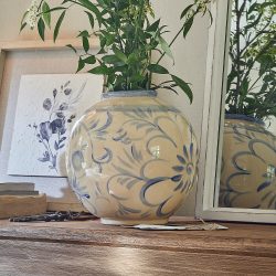 Vase Oviren