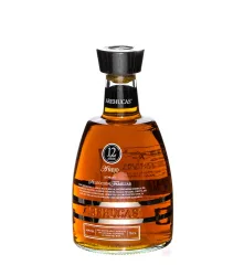 Arehucas 12 Años Añejo Rum Selección Familiar / 40 % Vol. / 0,7 Liter-Flasche in Geschenkdose