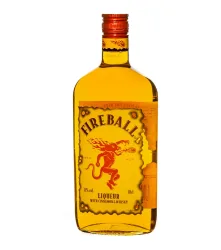 Fireball Liqueur blended with Cinnamon & Whisky / 33 % Vol. / 0,7 Liter-Flasche