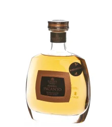 Mazzetti d’Altavilla Riserva Incanto Grappa Cuvée / 43 % Vol. / 0,7 Liter-Flasche in Holzschatulle