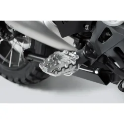 SW-MOTECH EVO Touring/Off-Road Fußrastenpaar Fahrer für BMW G 310 GS - Motorradteile & Ersatzteile - Fußrasten & Hebel