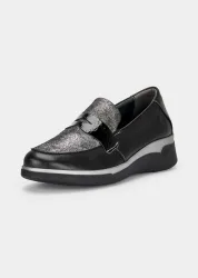 Schimmernde Slipper mit Lack-Akzenten - schwarz / silberfarben - Gr. 38 von Goldner Fashion