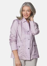 Leichte Jacke mit edlem Schimmer - flieder - Gr. 22 von Goldner Fashion
