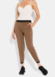 Leicht glänzende Freizeithose - taupe - Gr. L von Goldner Fashion