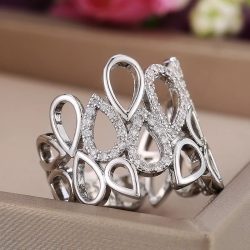 Huitan Delicate Aushöhlen Wasser Tropfen Form Frauen Hochzeit Ringe Dazzling Kristall Zirkon Feine Jahrestag Geschenk Mode Schmuck