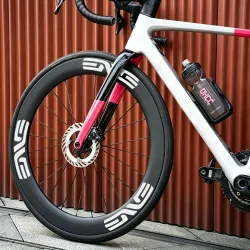 ENVE Pogacar Tour De France Champion Limited Edition Weiße ENVE Rennrad-Radaufkleber, Wasserdichte & UV-Beständige Felgenaufkleber