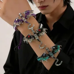 2026 Goth Fliegender Drache Armbänder für Männer und Frauen Punk Gothic Verstellbares Geflochtenes Seil Manschettenarmband Kreative Geschenke