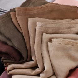 Frauen Große Größe Plain Solide Baumwolle Rayon Hijab Schal Dame Hohe Qualität Wraps und Tücher Musulman Stirnband Islamischen Turban 180*95 cm