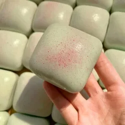 Weiches, simuliertes quadratisches Brot-Quetschspielzeug zur Stresslinderung, langsam aufsteigendes kleines Toast-Sensorik-Fidget-Spielzeug für Angstzustände, ADHS, Kinder und Erwachsene