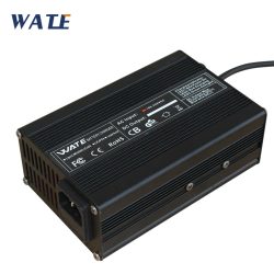 67,2 V 4A Ladegerät Für 16S 59,2 V Li-Ion Batterie 60V 4A Schnelle Ladung Smart Aluminium Fall Lipo batterie Ladegerät 110V Zu 220V