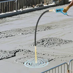 1,5 m/2 m 1300 W elektrischer Betonrüttler, handgehaltene Vibrationsmaschine mit 35 mm vibrierendem Poker für gewerbliche Beton, Brücken