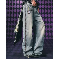 Hochgeschnittene JoJo Anime Reißverschluss-Patchwork-Jeans für Männer und Frauen Abnehmbare Bedruckte Jeans Lila und Gold Patchwork Gerade Geschnittene Jeans