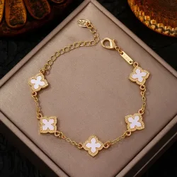 Einseitiges, mit Glücksklee überzogenes Armband für Damen, modischer, minimalistischer Stil, frisch, süß, vielseitig, Datumsaccessoire