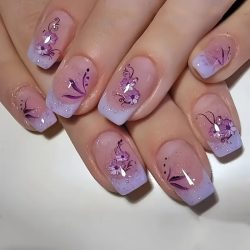 24 Stück süße coole künstliche Nägel mit Farbverlauf, französische künstliche Nagelspitzen mit lila Blumen-Design, kurzes, quadratisches Nagel zum Aufdrücken, bunter Nagel