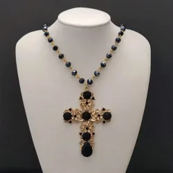 Gotische Halskette mit künstlichem Kristall und schwarzem Kreuz-Anhänger für Damen, barocker Bohemian-Stil