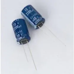 Europe ChemiCon ELXY250ELL222MK40S Elektrolyt-Kondensator 5 mm 2200 µF 25 V/DC 20 % (Ø x L) 12.5 mm x 40 mm 1 St.