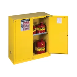 Justrite® Brandschutzschrank Classic Sure-Grip® FM, HxBxT 1.120 x 1.090 x 460 mm, 1 Fachboden, selbstschliessend