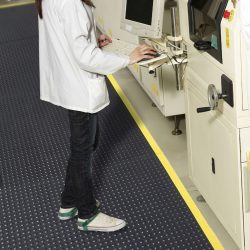 Bodenplatten-Stecksystem, Skywalker HD genoppt ESD, LxBxH 910 x 910 x 13 mm, schwarz NOTRAX