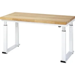 Arbeitstisch Serie adlatus 600, 1500 x 700 x 740-1140 mm, Buche-Massiv-Platte