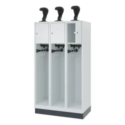 C+P Feuerwehrspind YOUNGSTER, Sockel, 3 Abteile, HxBxT 1.530 x 900 x 500 mm, lichtgrau, mit Helmhalter