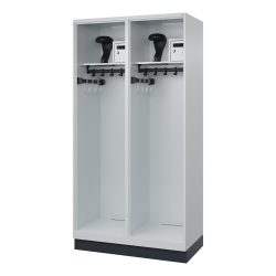 Feuerwehrspind C+P Evolo Flexo, 2 Abteile, Helmhalter, mit Sockel, B 1000 x T 500 x H 1950 mm, RAL 7035 Lichtgrau/RAL 7035 Lichtgrau