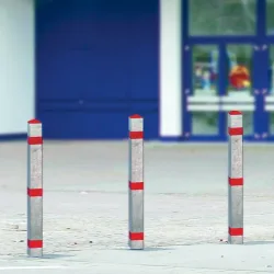 URBANUS Sperrpfosten aus Stahl, umlegbar, Vierkant 70x70 mm zum Einbetonieren + Zylinderschloss, verzinkt
