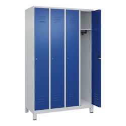 C+P Spind Classic PLUS, Füsse, 4 Abteile, HxBxT 1.950 x 1.200 x 500 mm, lichtgrau, enzianblau, Zylinderschloss, ohne Mitteltrennwand