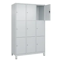 3er-Schließfachschrank Classic PLUS, 3 Abteile, lichtgrau, B 1200 mm, 9 Fächer, mit Füßen C+P
