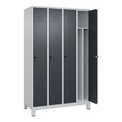 C+P Spind Classic PLUS, Füsse, 4 Abteile, HxBxT 1.950 x 1.200 x 500 mm, lichtgrau, anthrazitgrau, für Vorhängeschloss, mit Mitteltrennwand