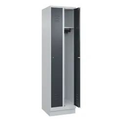 C+P Spind Classic PLUS, Sockel, 2 Abteile, HxBxT 1.950 x 500 x 500 mm, lichtgrau, anthrazitgrau, Zylinderschloss, ohne Mitteltrennwand