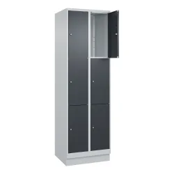 3er-Schließfachschrank Classic PLUS, 2 Abteile, lichtgrau / grau, B 600 mm, 6 Fächer, mit Bodensockel C+P
