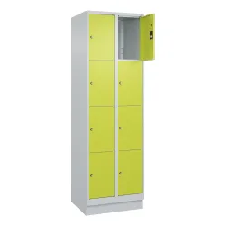 C+P Schliessfachschrank Classic PLUS, Sockel, 2 Abteile, HxBxT 1.950 x 600 x 500 mm, lichtgrau, clowngrün, 8 Fächer, Zylinderschloss