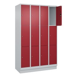 C+P Schliessfachschrank Classic PLUS, Sockel, 4 Abteile, HxBxT 1.950 x 1.200 x 500 mm, lichtgrau, rubinrot, 12 Fächer, Zylinderschloss