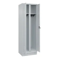 Schwarz-Weiß-Spind Classic PLUS, Trennwand mittig, 1 Abteil, lichtgrau, HxB 1950 x 600 mm, mit Bodensockel, Drehriegel C+P