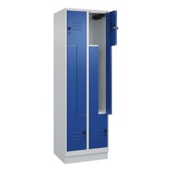 Z-Spind Classic PLUS, 2 Abteile, lichtgrau / enzianblau, B 600 mm, mit Bodensockel, Drehriegel C+P