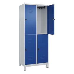 Doppelstock-Spind Classic PLUS, 2 Abteile, lichtgrau / enzianblau, HxB 1950 x 800 mm, mit Füßen, Drehriegel C+P