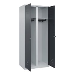 Schwarz-Weiß-Spind Classic PLUS, Trennwand mittig, 1 Abteil, lichtgrau / grau, HxB 1850 x 800 mm, mit Bodengleitern, Drehriegel C+P