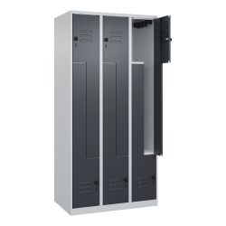 Z-Spind Classic PLUS, 3 Abteile, lichtgrau / grau, B 900 mm, mit Bodengleitern, Drehriegel C+P