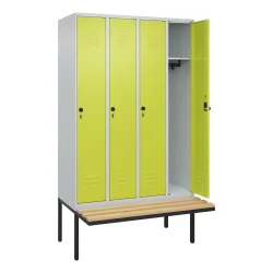 C+P Spind Classic PLUS, 4 Abteile, HxBxT 2.120 x 1.200 x 815 mm, für Vorhängeschloss, auskragende Bank aus Buche, lichtgrau, clowngrün