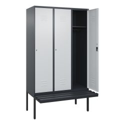 C+P Spind Classic PLUS, 3 Abteile, HxBxT 2.120 x 1.200 x 815 mm, Zylinderschloss, auskragende Bank aus Kunststoff, anthrazitgrau, lichtgrau
