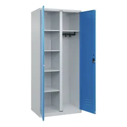 Putzmittelspind Classic PLUS, 1 Abteil, Trennwand mittig, lichtgrau / lichtblau, B 800 mm, mit Bodengleitern, Drehriegel C+P