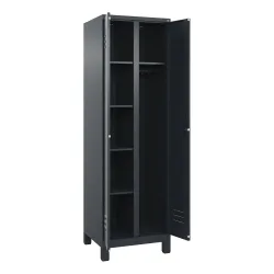 Putzmittelspind Classic PLUS, 1 Abteil, Trennwand mittig, grau, B 600 mm, mit Füßen, Zylinderschloss C+P