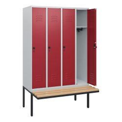 C+P Spind Classic PLUS, 4 Abteile, HxBxT 1.950 x 1.200 x 815 mm, für Vorhängeschloss, auskragende Bank aus Buche, lichtgrau, rubinrot