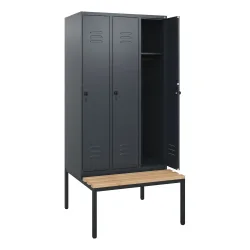 C+P Spind Classic PLUS, 3 Abteile, HxBxT 1.950 x 900 x 815 mm, für Vorhängeschloss, untergebaute Bank aus Buche, anthrazitgrau, anthrazitgrau