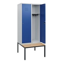C+P Spind Classic PLUS, 2 Abteile, HxBxT 1.950 x 800 x 815 mm, Zylinderschloss, untergebaute Bank aus Buche, lichtgrau, enzianblau